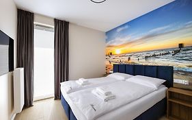Luxo Apartments 04